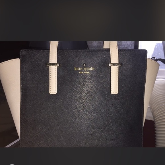 Kate Spade Purse - Picture 1 of 1